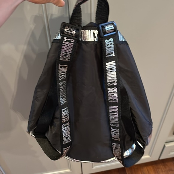 Victoria's Secret- Drawstring Bucket Backpack Bag Black & Silver/ Retired- NWT - Picture 7 of 7
